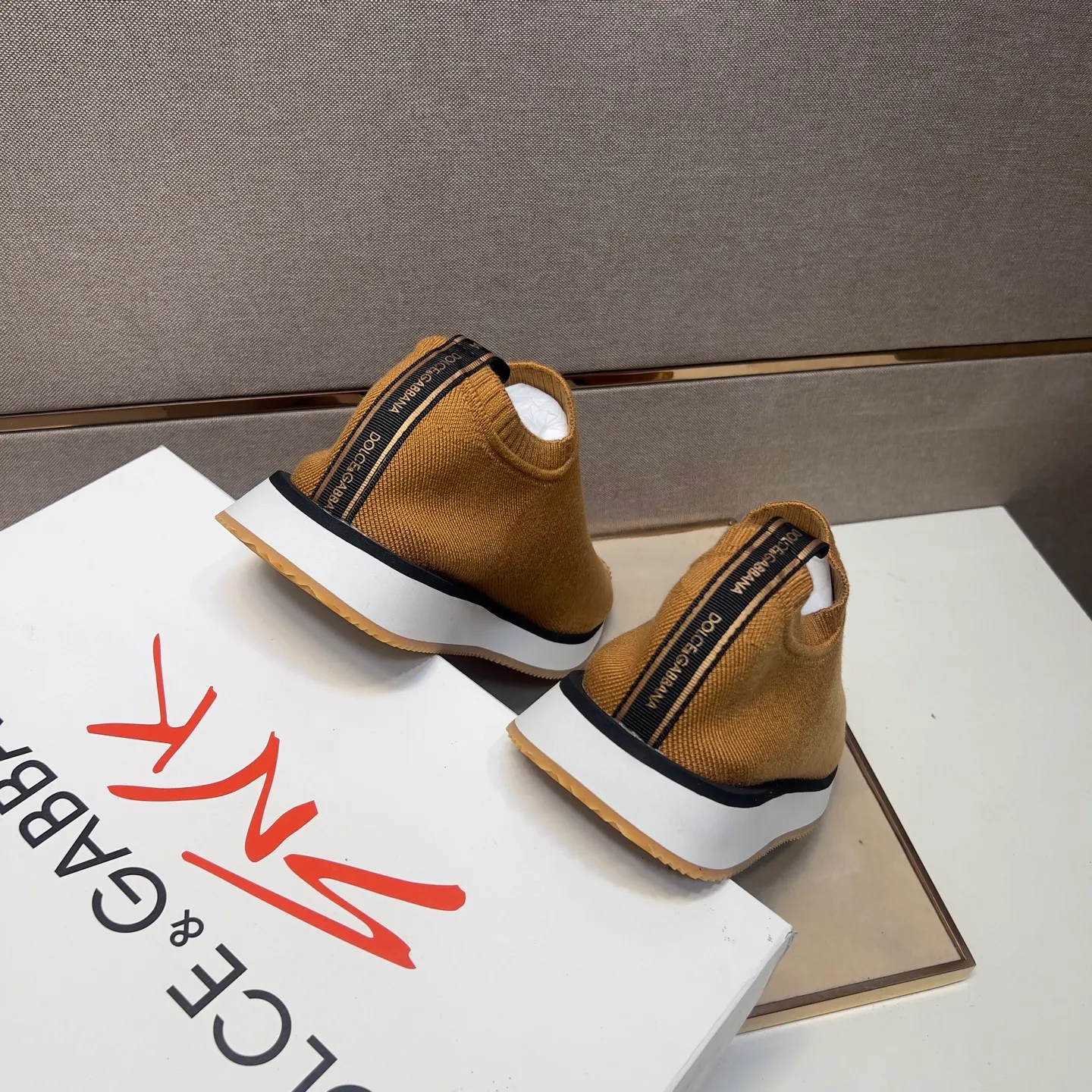 ⬛️Men's men's shoes💰p420【DG～】couple casual shoes 2025z cabinet sales simultaneously 🔶Size: 35-44#️⃣ 🔷7 colors🔜The upper is made of multi-material splicing➕Mesh lining, comfortable and breathable, sole: original comfortable, wear-resistant and non-slip outsole, ⚠️Real shot📱Photographed🎬The real thing is better📢📢📢